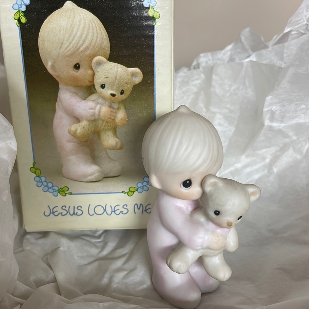 Precious Moments Jesus Loves Me